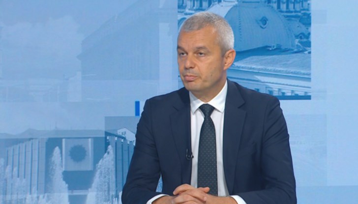 Лидерът на "Възраждане" посочи случаи, когато от партията са подавали сигнали до институциите