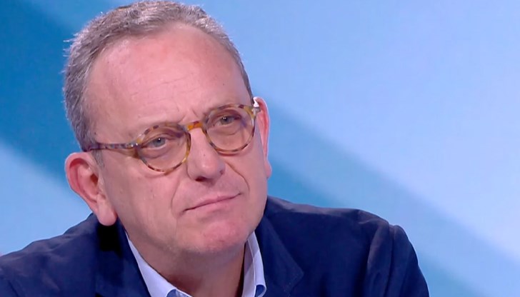 Преди се тръгваше като на „кръстоносен поход“, сега палим колата в петък привечер и след няколко часа сме на морето Преди се тръгваше като на „кръстоносен поход“, сега палим колата в петък привечер и след няколко часа сме на морето