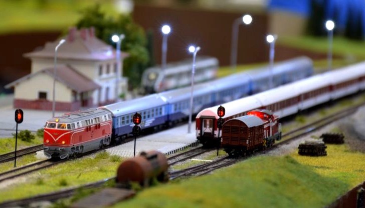 Драгомир Драганов поиска по трасето да се движат и купените наскоро от Германия вагони Драгомир Драганов поиска по трасето да се движат и купените наскоро от Германия вагони