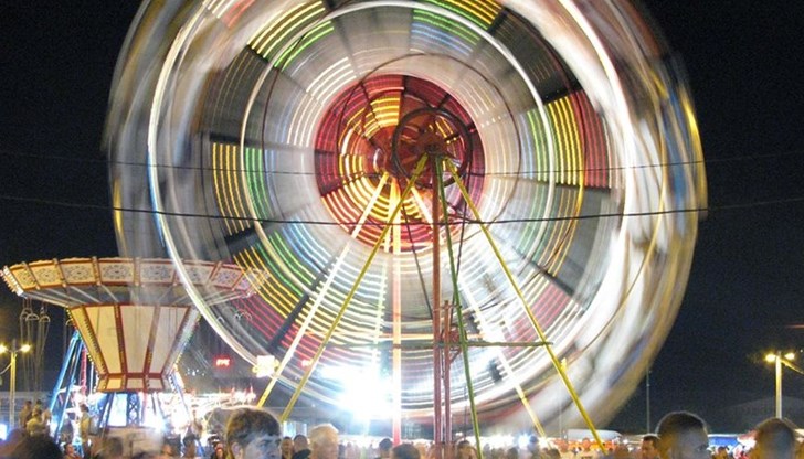 Богата програма, атракциони и забавления очакват гостите на панаира Богата програма, атракциони и забавления очакват гостите на панаира