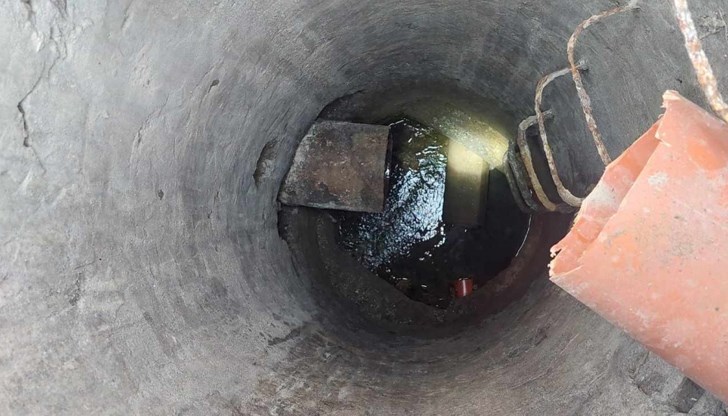 Екипът от РИОСВ - Русе и „ВиК“ следи пътя на отпадъчните води, установени са затлачвания с утайки Екипът от РИОСВ - Русе и „ВиК“ следи пътя на отпадъчните води, установени са затлачвания с утайки