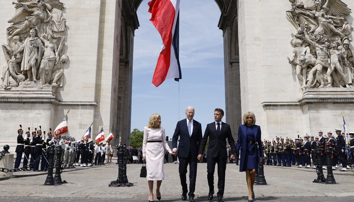 Американският президент е на визита във Франция Американският президент е на визита във Франция