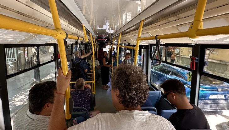 Най-често автобусите са без климатици, оплака се Росица Кубратова