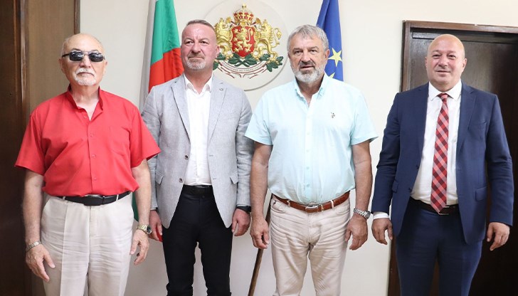 Областният управител разговаря с кмета и шефа на Индустриално-търговска камара в турския град