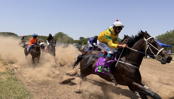 Заместник-кметът на Русе Борислав Рачев награди победителите