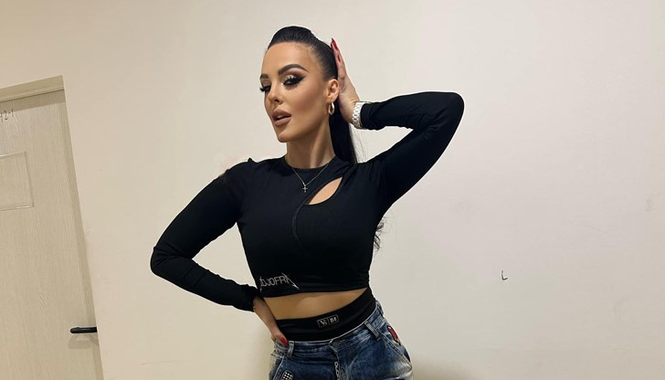 Прозорлива съм, веднага ще позная, ако претендентите за сърцето ми са неискрени, коментира певицата Прозорлива съм, веднага ще позная, ако претендентите за сърцето ми са неискрени, коментира певицата