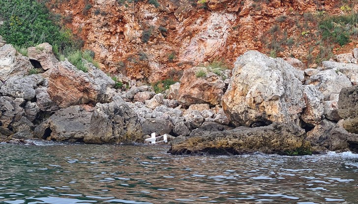 Към него няма прикрепен боеприпас, установиха от Военноморските сили Към него няма прикрепен боеприпас, установиха от Военноморските сили
