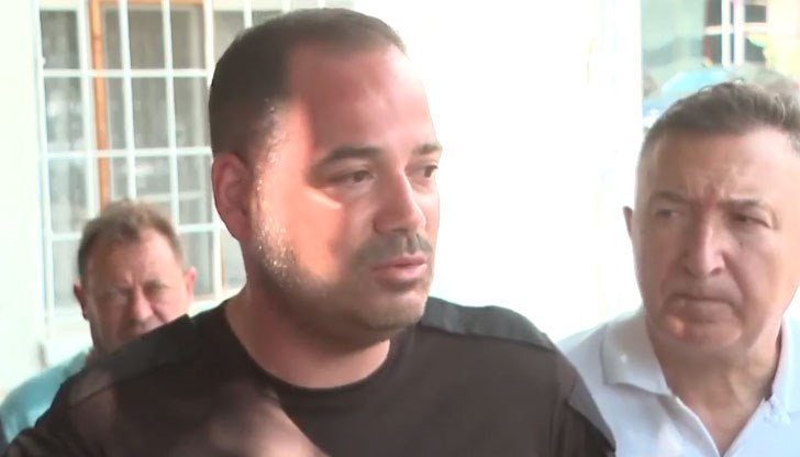 Единственият вариант за днес е да се работи с двата хеликоптера, заяви служебният министър на вътрешните работи Единственият вариант за днес е да се работи с двата хеликоптера, заяви служебният министър на вътрешните работи