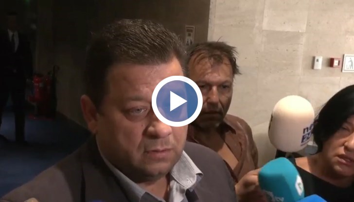 Той е човек със "семпъл ум и посткомунистически възгледи"