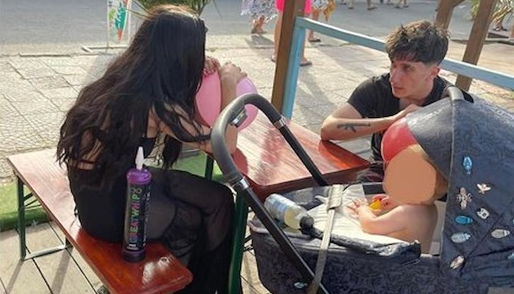 Снимка на млада майка, дишаща райски газ, отприщи вълна от възмущение в социалните мрежи Снимка на млада майка, дишаща райски газ, отприщи вълна от възмущение в социалните мрежи