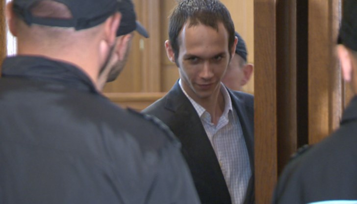 Прокуратурата твърди, че Теодор Илиев е източил данните на поне 35 компании Прокуратурата твърди, че Теодор Илиев е източил данните на поне 35 компании