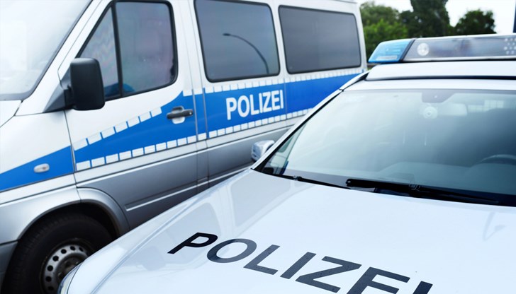 Мъж застреля семейството си и се самоуби в град Албщадт - Лаутлинген Мъж застреля семейството си и се самоуби в град Албщадт - Лаутлинген