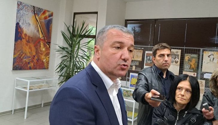 Владимир Малинов е отложил отговора на актуален въпрос, зададен от депутата Владимир Малинов е отложил отговора на актуален въпрос, зададен от депутата