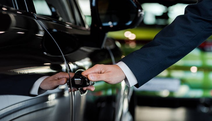 Премахват стикерите за "Гражданска отговорност" и технически преглед Премахват стикерите за "Гражданска отговорност" и технически преглед