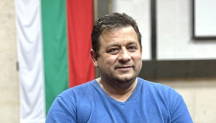 Шестима народни представители от групата подадоха заявления за напускане