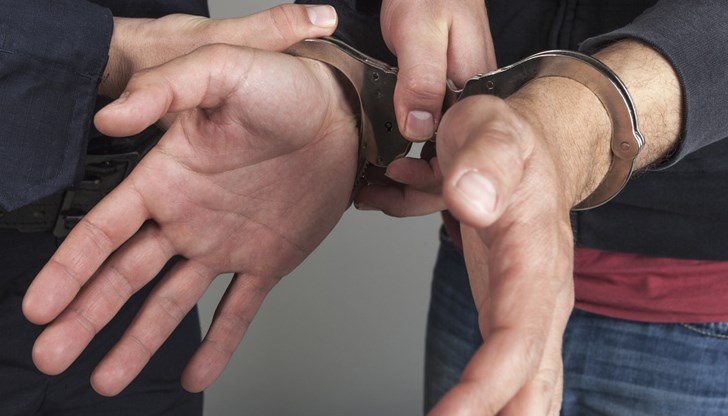 Младежът се изправи пред съда във Варна по обвинение за грабеж