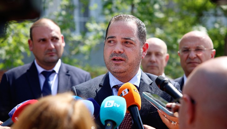 Иво Иванов е дал положителна проба за кокаин на теста за наркотици, който му бил направен при рутинна проверка на пътя, съобщи Калин Стоянов