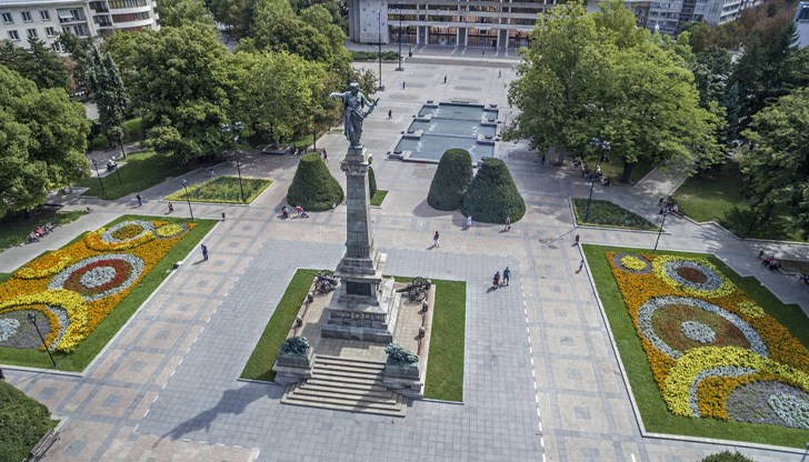 през следващото денонощие над областта ще премине студен атмосферен фронт