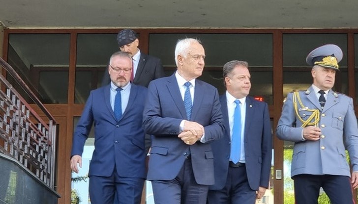 МО и МВР в координация за безопасно извеждане на невзривени пиротехнически изделия МО и МВР в координация за безопасно извеждане на невзривени пиротехнически изделия