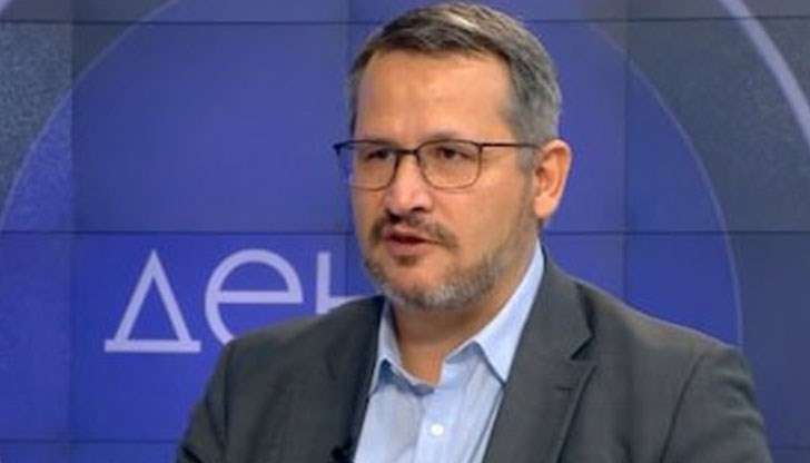 Политическата ситуация изисква незабавни избори, смята лидерът на "Единение" Политическата ситуация изисква незабавни избори, смята лидерът на "Единение"