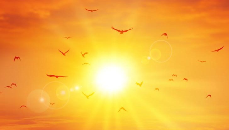 Жълт код за горещини утре в 11 области на България Жълт код за горещини утре в 11 области на България