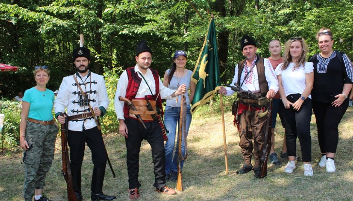 Тридневен национален поход отбеляза 156 години от слизането на четата на Хаджи Димитър и Стефан Караджа Тридневен национален поход отбеляза 156 години от слизането на четата на Хаджи Димитър и Стефан Караджа