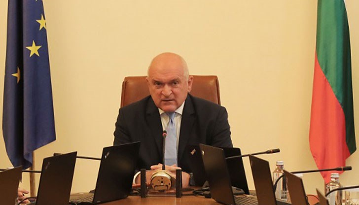 На денонощната телефонна линия за по-малко от седмица са получени 36 сигнала за 12 пожара На денонощната телефонна линия за по-малко от седмица са получени 36 сигнала за 12 пожара