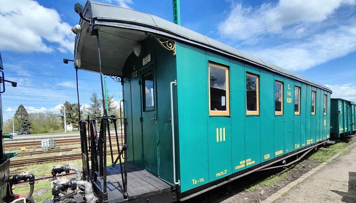 Маршрутът на влака с ретро вагони е от гара Септември до гара Велинград и Цветино