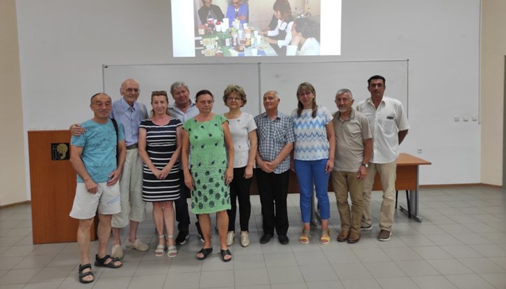 Седем специалисти се обучават по докторска програма „Електронизация"