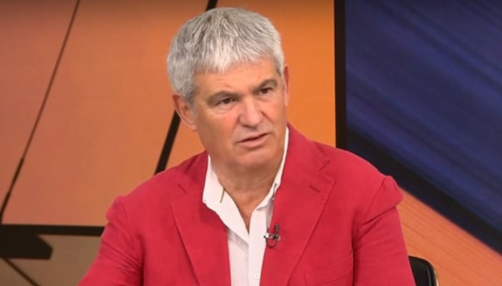 Президентът на КНСБ осъди дискриминацията срещу педагозите Президентът на КНСБ осъди дискриминацията срещу педагозите