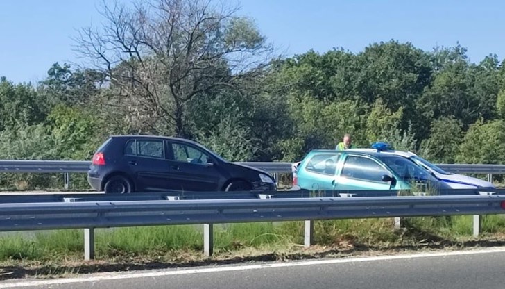 От полицията във Варна съобщиха как се е стигнало до пътния инцидент От полицията във Варна съобщиха как се е стигнало до пътния инцидент