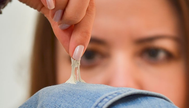 Как да се справите с дъвка на дрехите само за няколко минути Как да се справите с дъвка на дрехите само за няколко минути