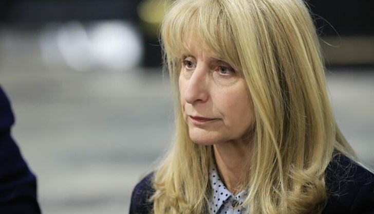 Остават само шест дни до крайния срок, в който Горица Кожарева, номинирана за служебен премиер, трябва да представи проект на новото служебно правителство Остават само шест дни до крайния срок, в който Горица Кожарева, номинирана за служебен премиер, трябва да представи проект на новото служебно правителство