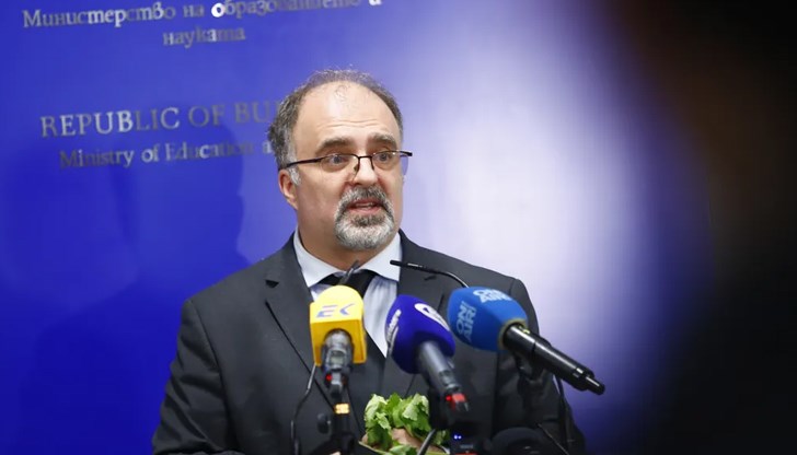 Чуждестранни музиканти запълват празнините в българските оркестри Чуждестранни музиканти запълват празнините в българските оркестри