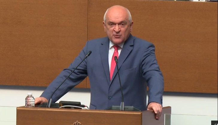 Служебният премиер днес идва да провери трафика на Дунав мост Служебният премиер днес идва да провери трафика на Дунав мост