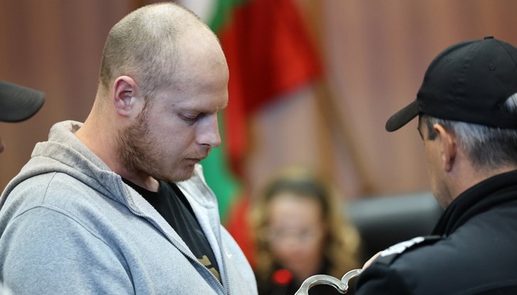 На подсъдимата скамейка се изправя Рангел Бизюрев На подсъдимата скамейка се изправя Рангел Бизюрев