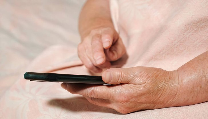 84-годишната жена от село Черница е станала жертва на измамната схема "оказване на съдействие на полицията" 84-годишната жена от село Черница е станала жертва на измамната схема "оказване на съдействие на полицията"