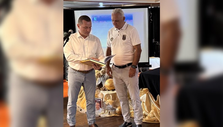 Градът посрещна легендата с отворени обятия Градът посрещна легендата с отворени обятия