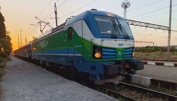 Той е забелязан, докато е свалял сегменти от машината Той е забелязан, докато е свалял сегменти от машината