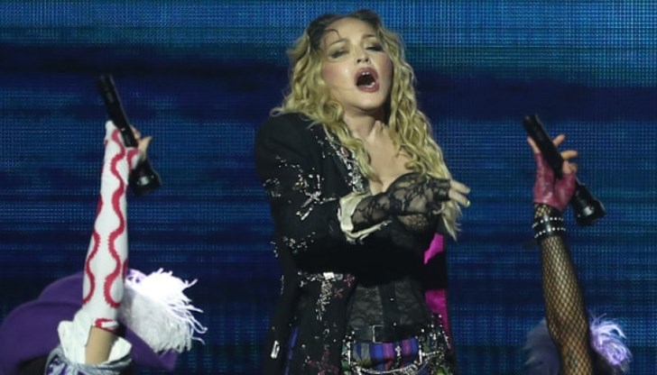 Фенове и приятели се събират в Портофино Фенове и приятели се събират в Портофино