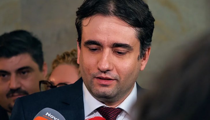 Сайтът „Ново начало”, създаден от младежи на „Да, България”, бе свален по искане на ГДБОП Сайтът „Ново начало”, създаден от младежи на „Да, България”, бе свален по искане на ГДБОП