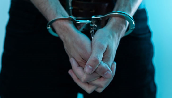 27-годишният мъж се укриваше в продължение на 24 часа 27-годишният мъж се укриваше в продължение на 24 часа