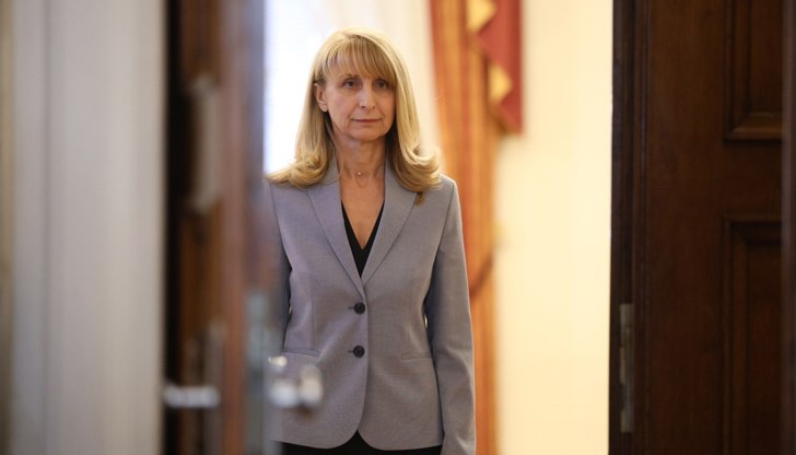 Новият състав на служебното правителство трябва да бъде представен на президента до 19 август Новият състав на служебното правителство трябва да бъде представен на президента до 19 август