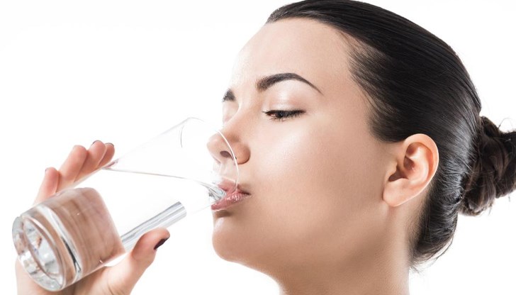 Топлата вода е ключ към хидратация и прочистване на организма Топлата вода е ключ към хидратация и прочистване на организма