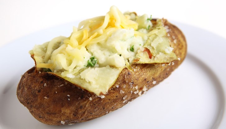 Консумацията на печен картоф с обелка може да нормализира сърдечната дейност и да намали нивата на кръвната захар Консумацията на печен картоф с обелка може да нормализира сърдечната дейност и да намали нивата на кръвната захар