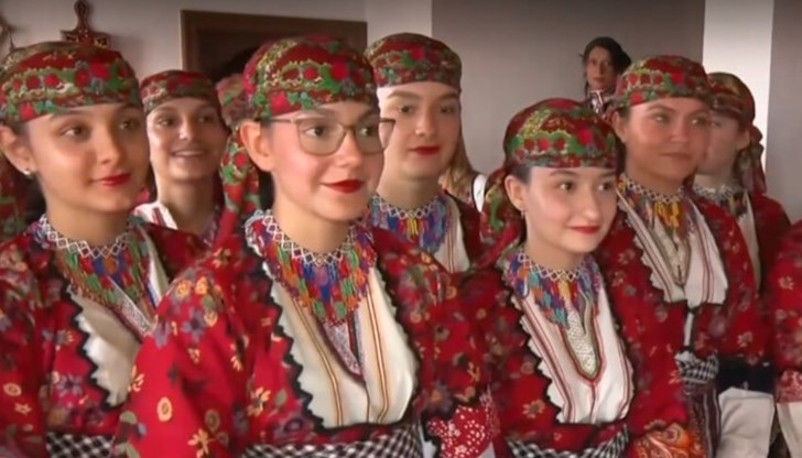 Сватбата на Филип Синапов ще бъде истинска възстановка на венчавки отпреди век Сватбата на Филип Синапов ще бъде истинска възстановка на венчавки отпреди век