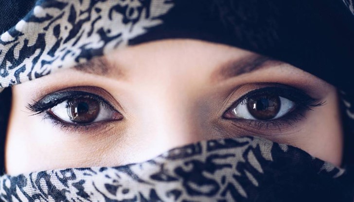 Шофьорите трябва да гарантират пълна видимост зад волана Шофьорите трябва да гарантират пълна видимост зад волана