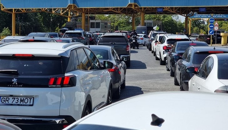 Интензивен трафик на граничните пунктове с Румъния, Гърция, Сърбия и Турция Интензивен трафик на граничните пунктове с Румъния, Гърция, Сърбия и Турция