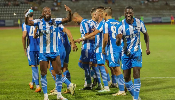 Русенци прекратиха поредицата от неуспехи с гол на Н’Сонде и се изкачиха в класирането Русенци прекратиха поредицата от неуспехи с гол на Н’Сонде и се изкачиха в класирането