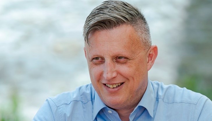 Снощи влязох в пиянски спор с една дама, което, за мое огромно съжаление, прерасна в насилие. Това, което направих, беше непростимо, заяви Балаш Дьорфи Снощи влязох в пиянски спор с една дама, което, за мое огромно съжаление, прерасна в насилие. Това, което направих, беше непростимо, заяви Балаш Дьорфи